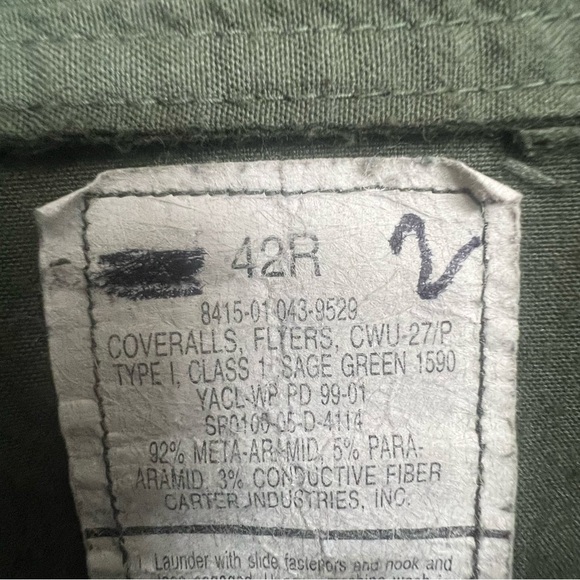 1990’s to 2000’s style Air Force Flight Suit Size 42R - Picture 2 of 3